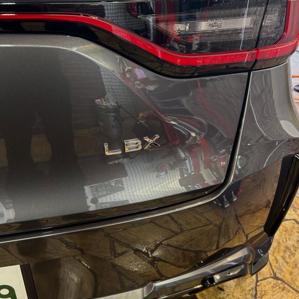 レクサス LBX 左助手席ドアのデントリペア
